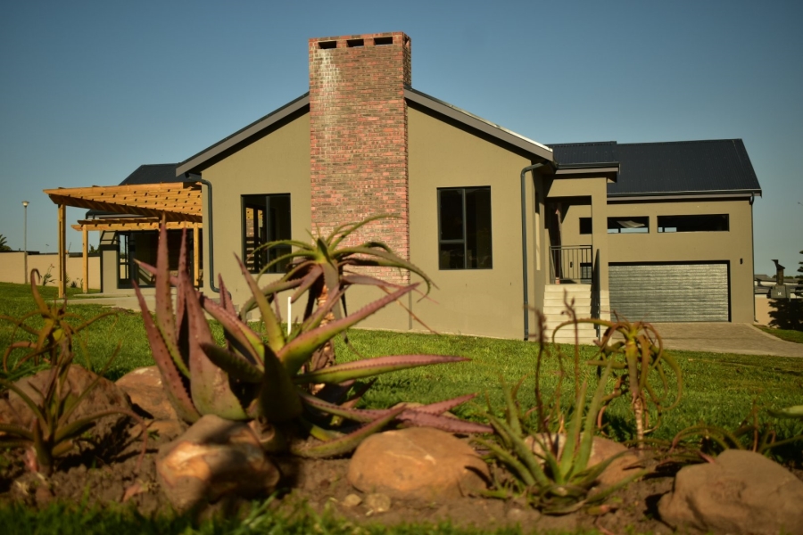 4 Bedroom Property for Sale in Cherry Creek Country Estate Western Cape